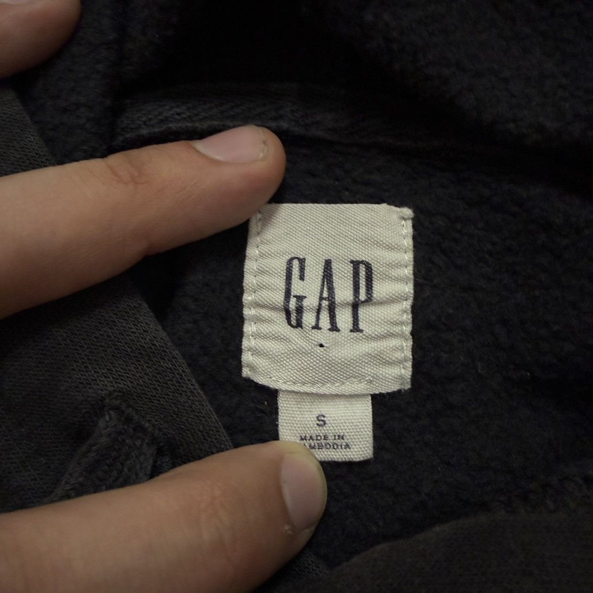 Gap GAP Hoodie Black Tonal Spell Out Minimal Essential Y2K Size US S / EU 44-46 / 1 - 2 Thumbnail