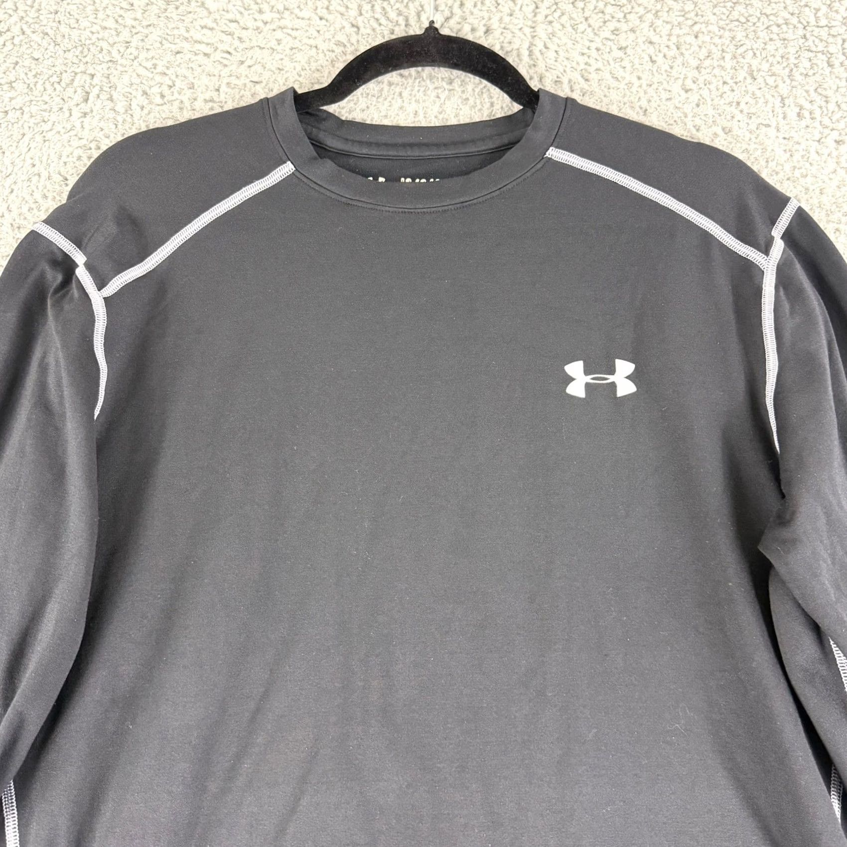 Under Armour Under Armour ColdGear Shirt Mens L Black Long Sleeve Fitted Base Layer Snag Size US L / EU 52-54 / 3 - 2 Thumbnail