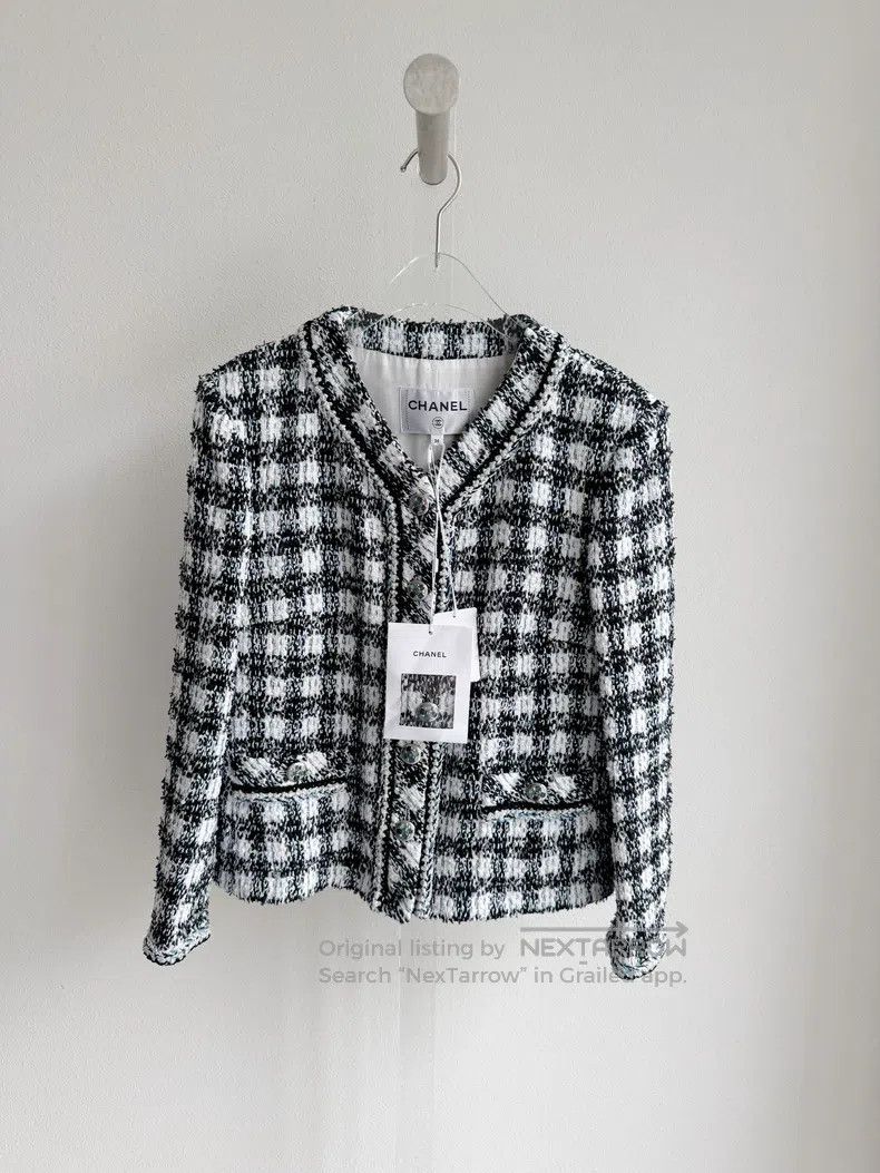 Chanel Chanel 23P black and white plaid tweed short coat Size XXS / US 00 / IT 34 - 3 Thumbnail