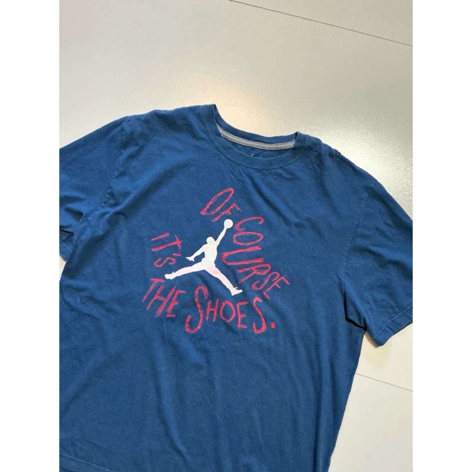 Jordan Brand VINTAGE Air Jordan Nike Jumpman Of Course It’s The Shoes Blue S/S Graphic T-Shirt XL Mens Size US XL / EU 56 / 4 - 3 Thumbnail