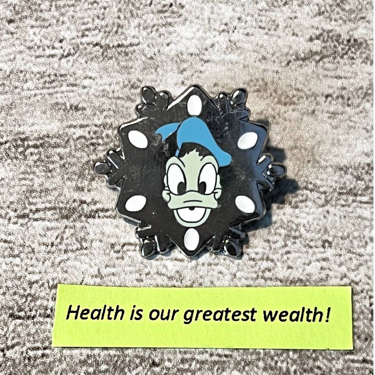 Disney Disney Pin 2007 Character Snowflake - Donald Duck Size ONE SIZE - 1 Thumbnail