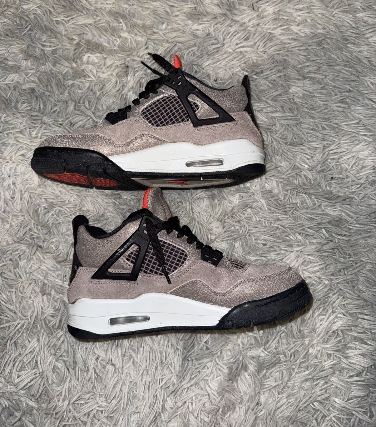 Jordan Brand jordan retro 4 taupe haze Size US 6.5 / EU 39-40 - 2 Thumbnail
