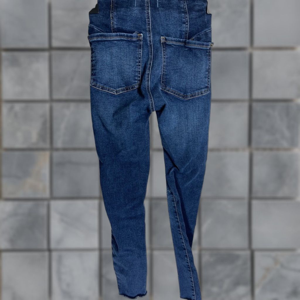 Free People Free People We The Free Skinny Jeans Blue Denim Mid Rise 24 Women's Regular Inseam 26.5 in 5-Pocket Denim Jeans Casual Vintage? No conclu. Size 42" / US 20 - 1 Thumbnail