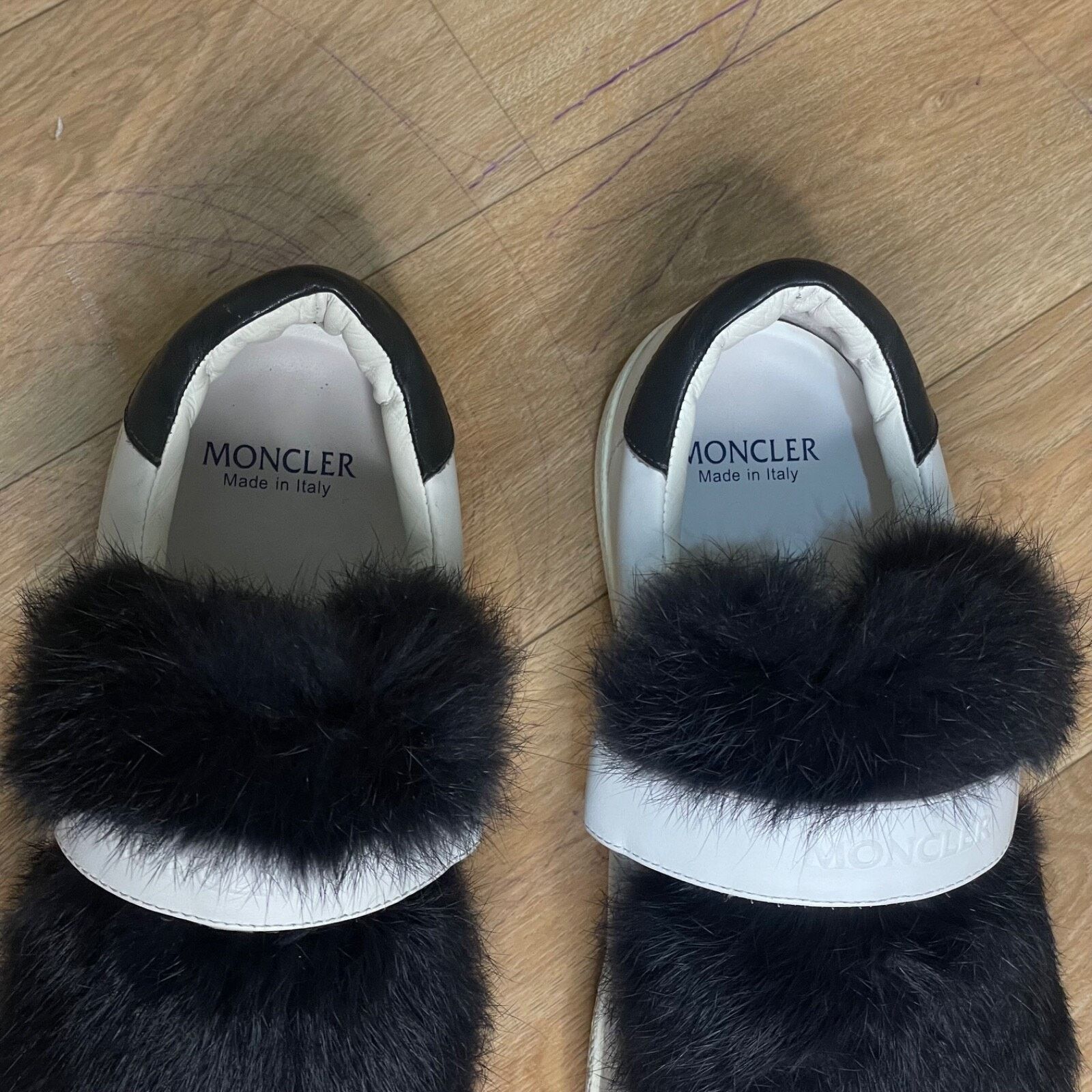 Moncler MONCLER women's shoes sneakers leather LUCIE FUR Low Top Size US 9 / IT 39 - 6 Thumbnail