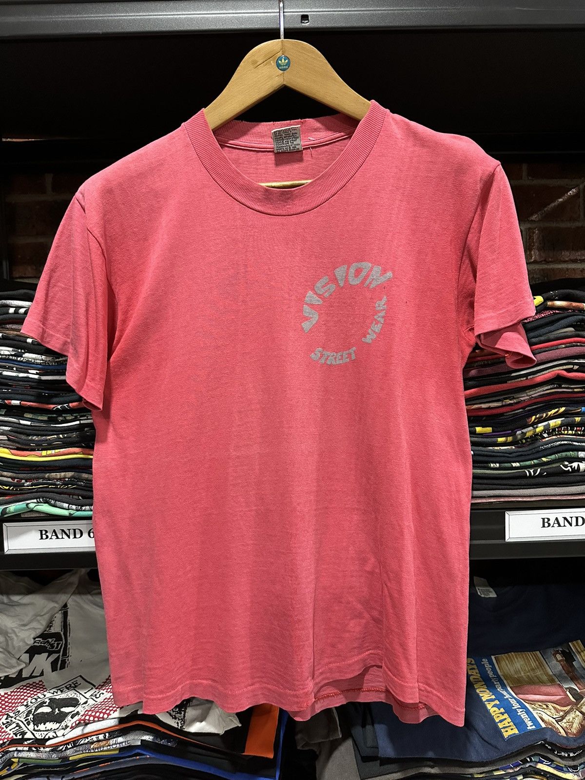 Vintage Vintage 80s Vision Streerwear Faded Tee Size US M / EU 48-50 / 2 - 7 Thumbnail