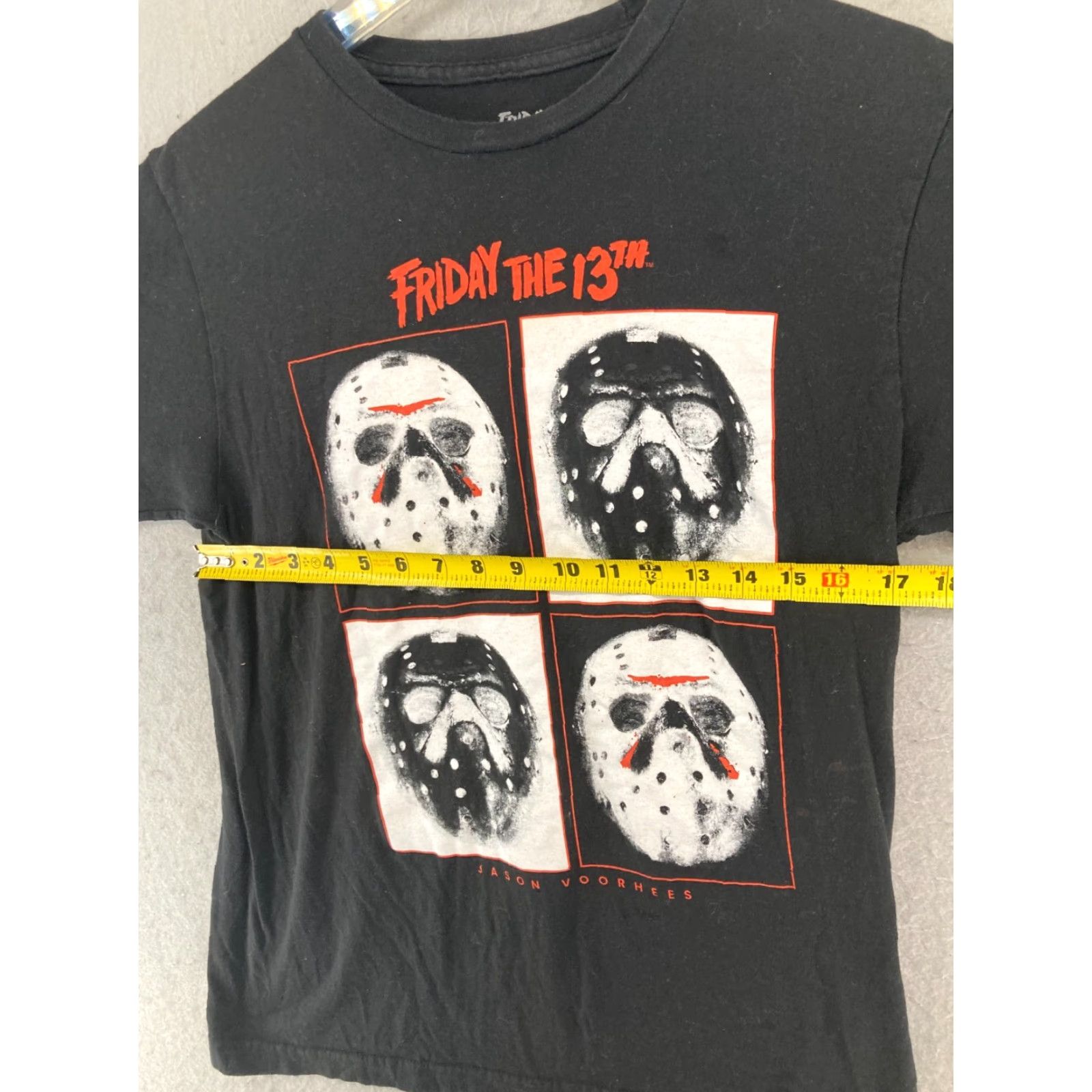 Vintage Friday The 13Th Mens TShirt Medium Black Jason Icona Pop Mask Halloween Shirt Mens Size US M / EU 48-50 / 2 - 2 Thumbnail