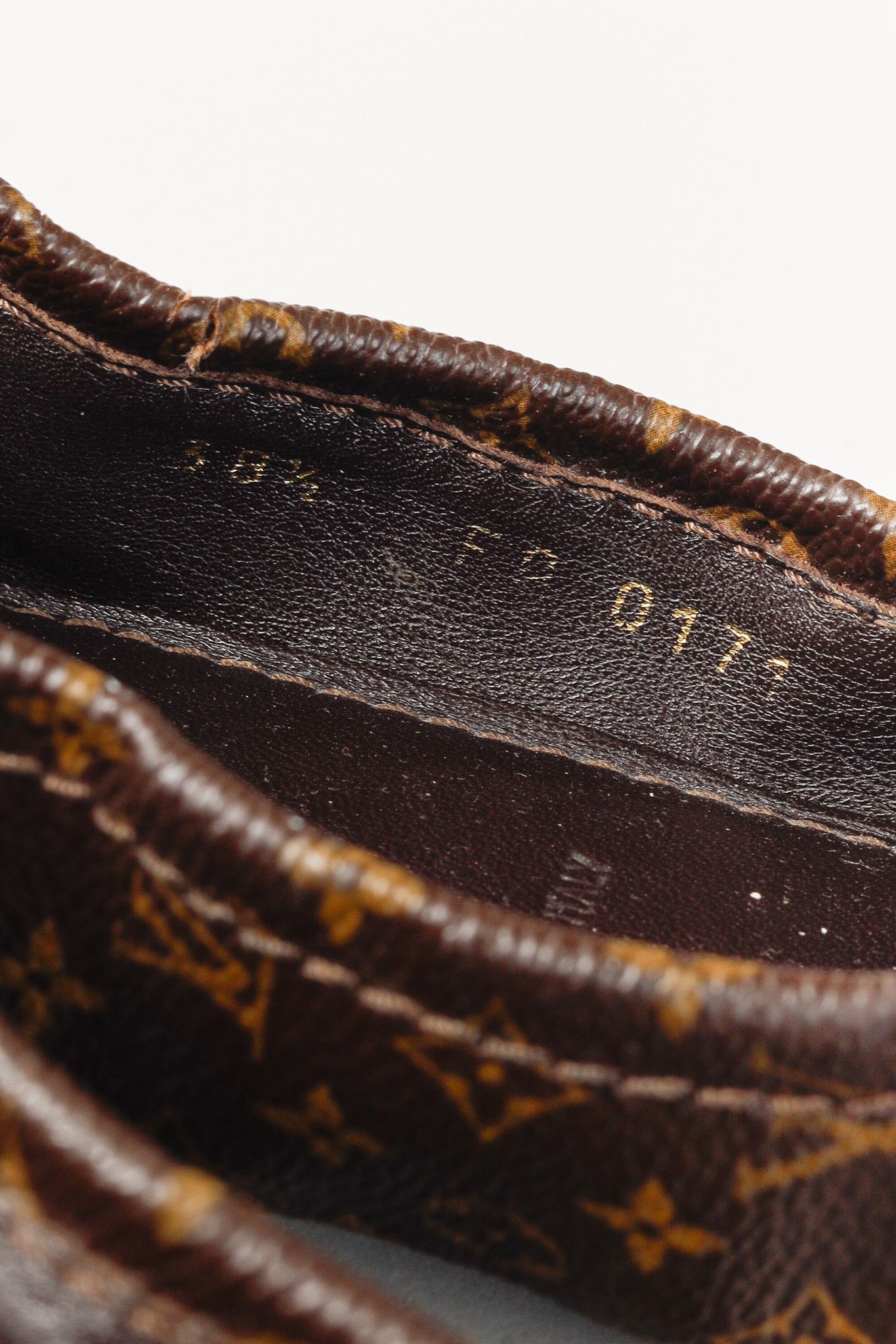 Louis Vuitton Louis Vuitton Lovely Golden-Cube Ballet Driving Flats Size US 8 / IT 38 - 11 Thumbnail