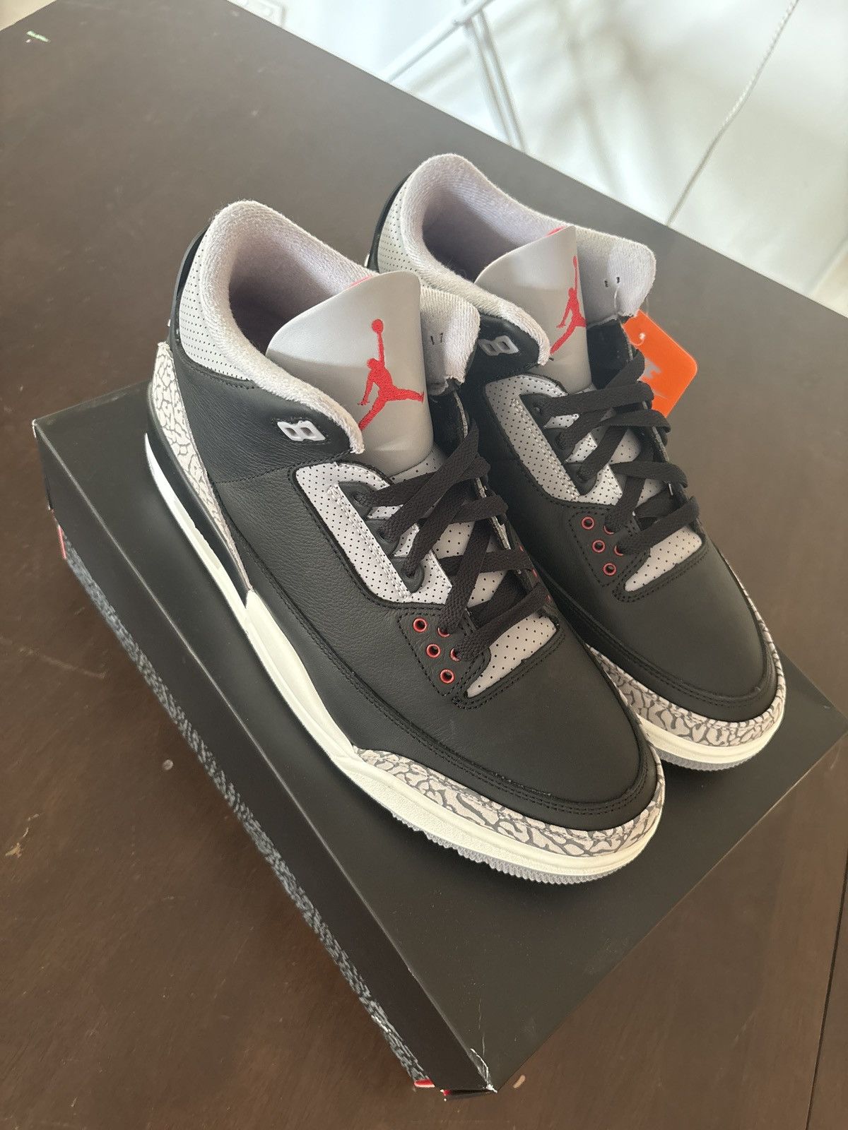 Jordan Brand Jordan 3 Black Cement 2024 Size US 11.5 / EU 44-45 - 1 Thumbnail