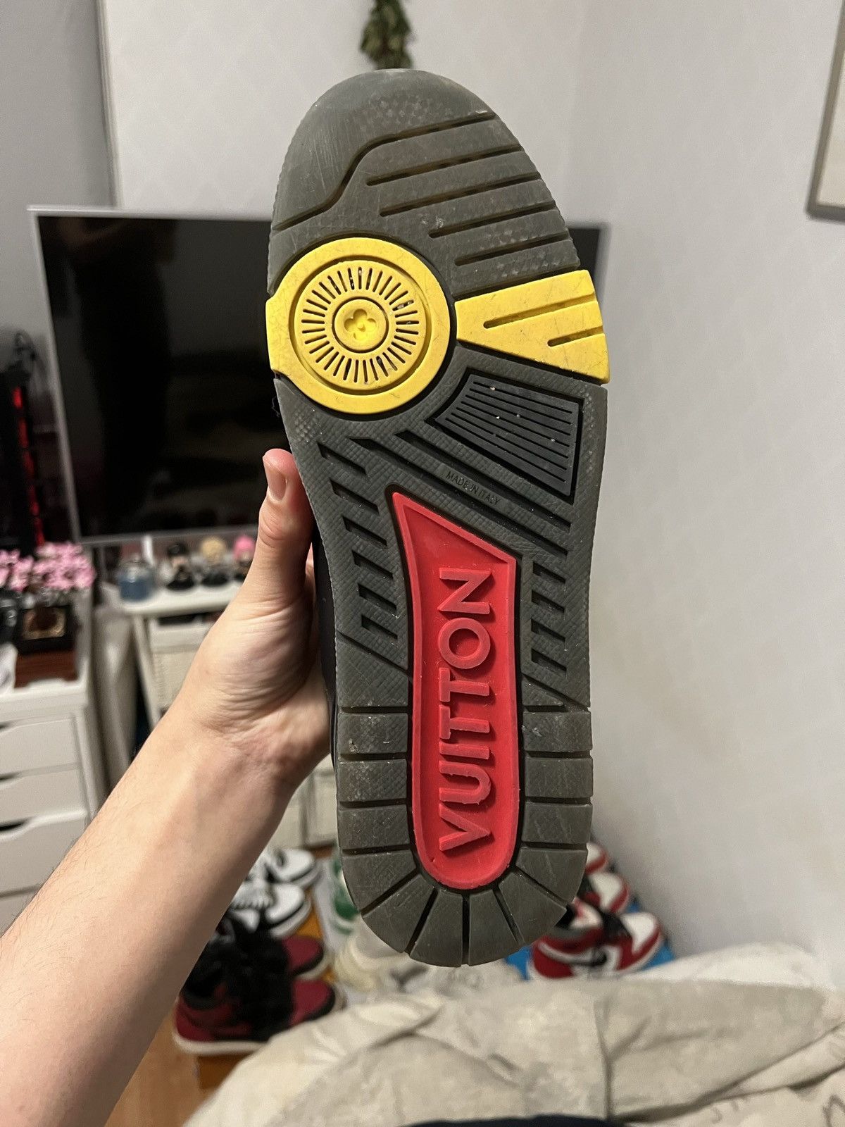 Louis Vuitton Louis Vuitton Signature Trainer Size US 7 / EU 40 - 9 Thumbnail