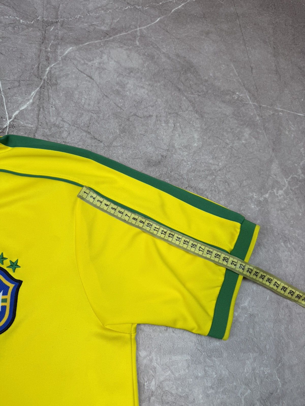 Nike Nike Vintage Brazil Jersey Size M Size US M / EU 48-50 / 2 - 14 Thumbnail