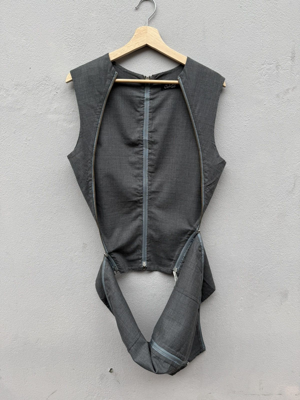 Beauty Beast Japanese Designer “Class” Multizipper / Parts Vest Size US M / EU 48-50 / 2 - 3 Thumbnail
