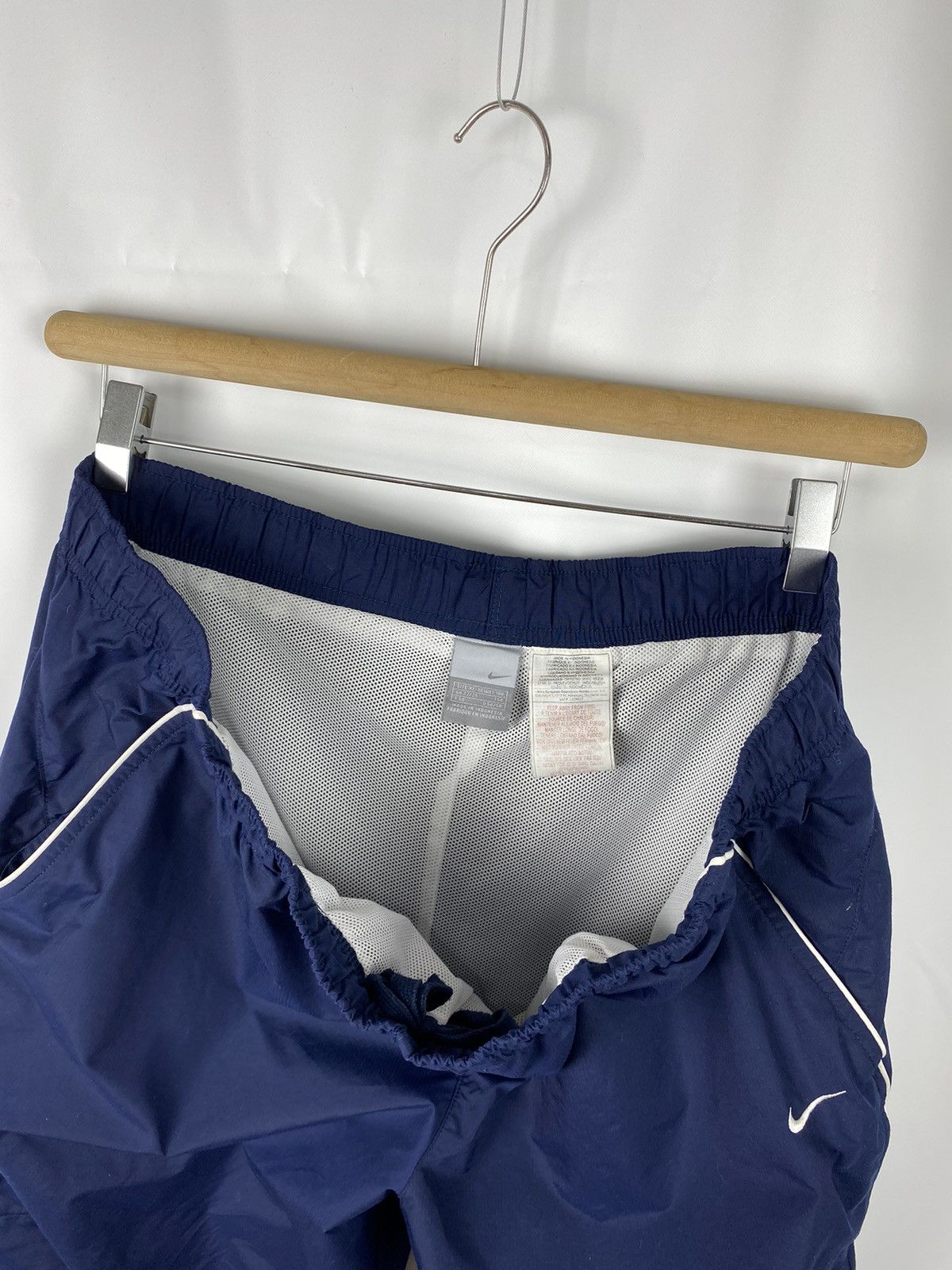 Nike Nike Y2K Swoosh Breeches Cropped Pants size XL Size US 36 / EU 52 - 12 Thumbnail