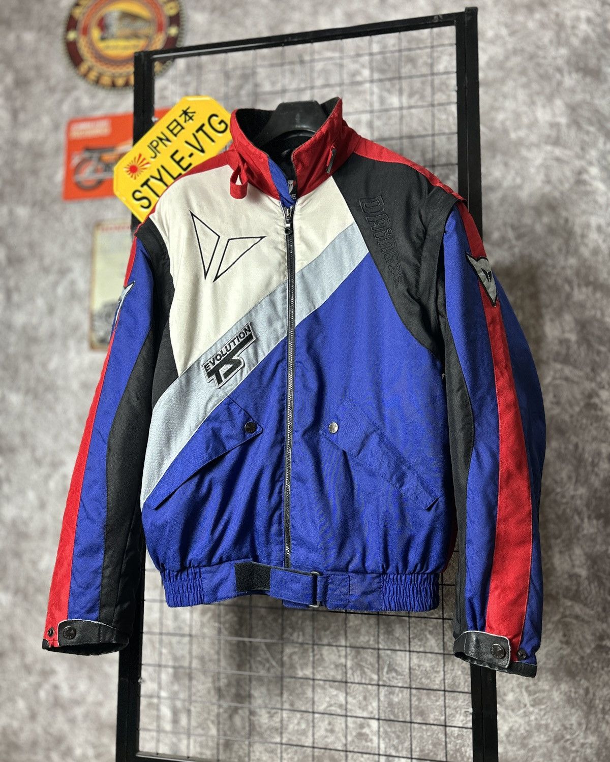 Dainese Dainese italy 90s Vintage Racing Jacket Size US L / EU 52-54 / 3 - 13 Thumbnail