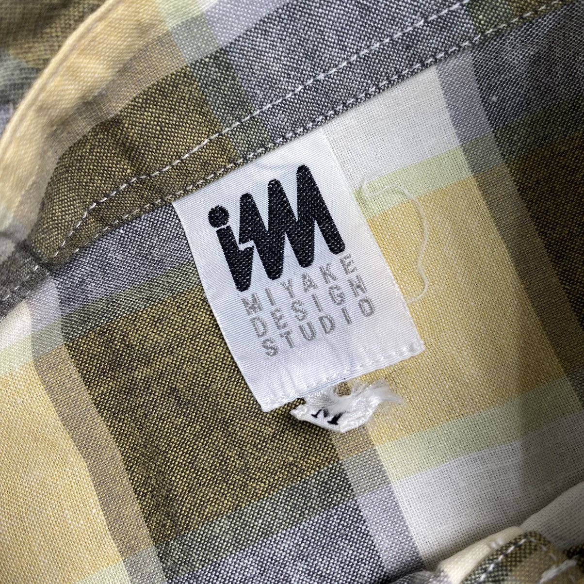 Issey Miyake Vintage im issey miyake studio men plaid shirt button Size US M / EU 48-50 / 2 - 3 Thumbnail