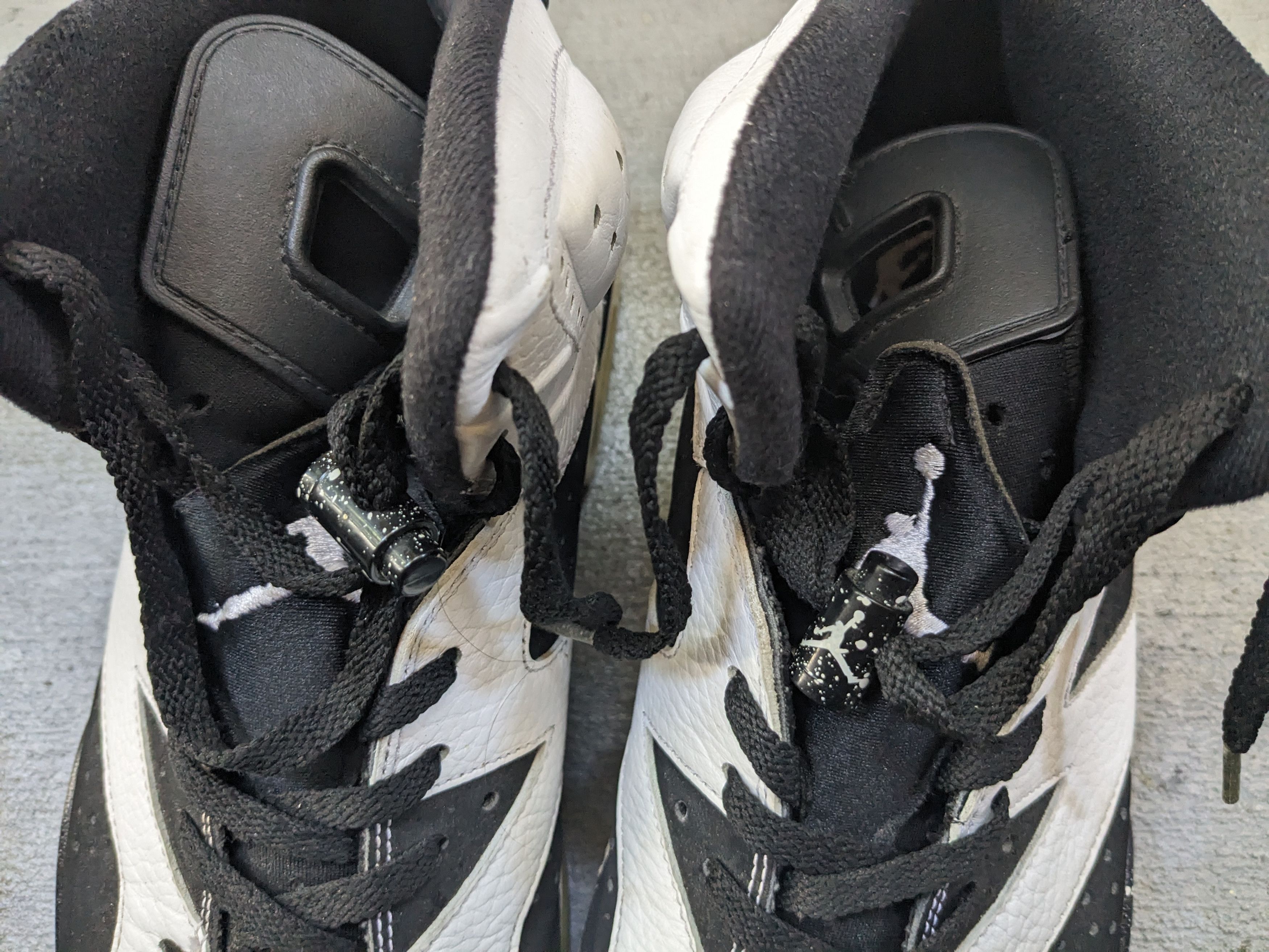 Jordan Brand × Nike Nike Air Jordan 6 Retro Oreo 384664-101 Black White 12 Size US 12 / EU 45 - 2 Thumbnail