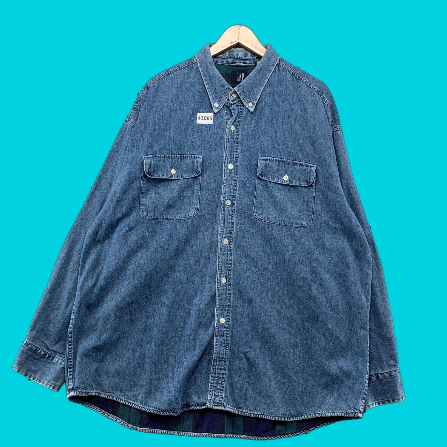 Gap VINTAGE Gap Denim Shirt Men XL Long Sleeve Collared Button-Up Lined Blue 90s Casual Size US XL / EU 56 / 4 - 1 Thumbnail