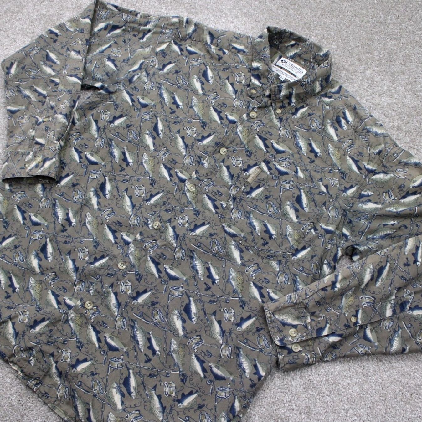 Vintage Columbia Mens Medium Gray/Blue Fish All Over Print Cotton Long Sleeve Shirt Size US M / EU 48-50 / 2 - 4 Thumbnail