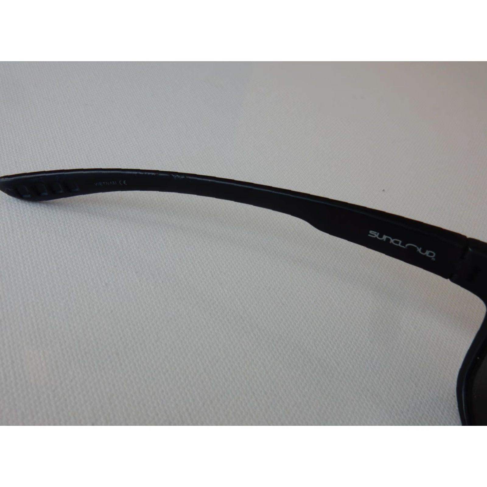 Vintage SUNCLOUD Sunglasses Fairfield LW Polarized Sunglasses Black Frame Men Adult Size One? (size not specified) Size ONE SIZE - 5 Thumbnail
