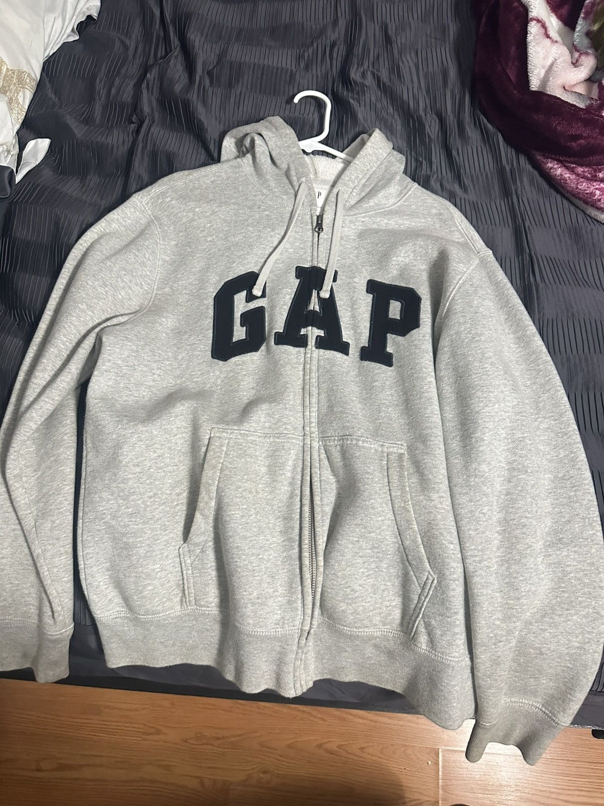 Gap GREY AND BLACK GAP ZIP UP Size US L / EU 52-54 / 3 - 1 Thumbnail