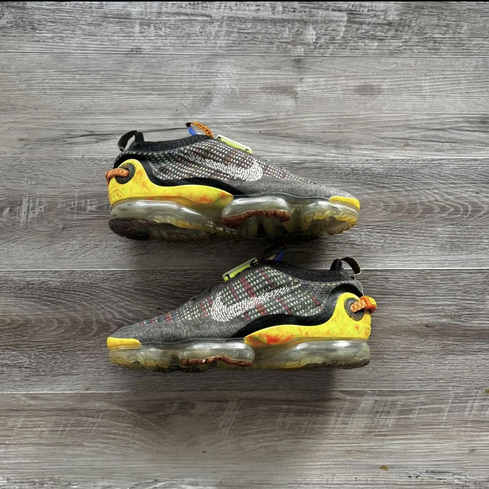 Nike NIKE • Air VaporMax 2020 Flyknit "Iron Grey" (11.5M) Size US 11.5 / EU 44-45 - 1 Thumbnail