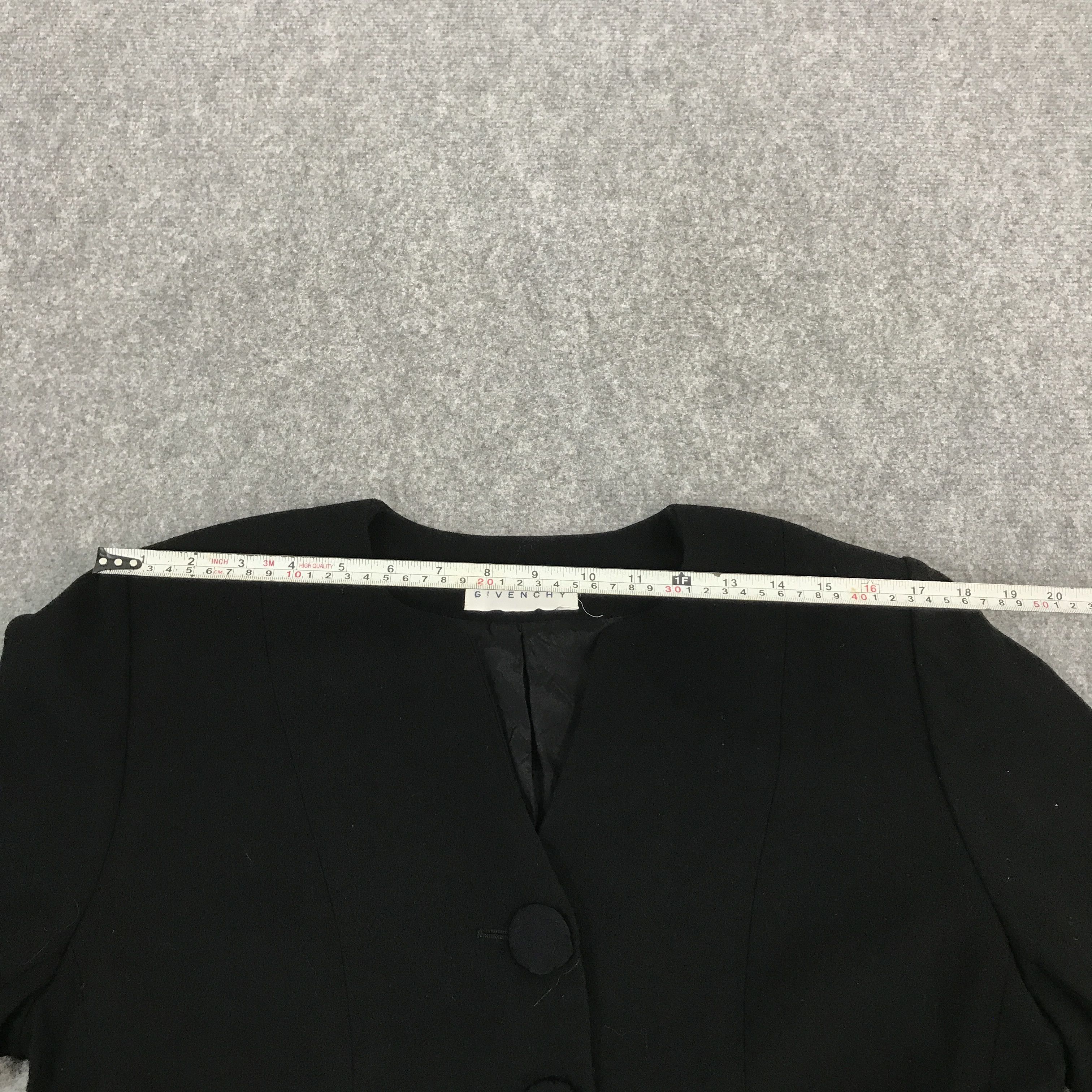 Givenchy × Japanese Brand NOUVELLE BOUTIQUE GIVENCHY WOOL BUTTON JACKET Size M / US 6-8 / IT 42-44 - 9 Thumbnail