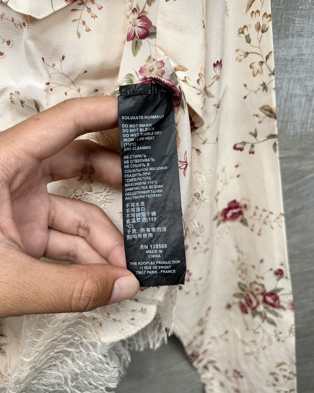 The Kooples The Kooples Rose Pattern Button Up Shirt Size M / US 6-8 / IT 42-44 - 8 Thumbnail