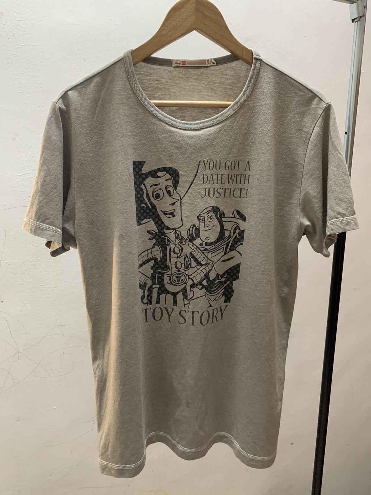 Uniqlo Y2K Uniclo X Toy Story Large Tee Size US L / EU 52-54 / 3 - 1 Thumbnail