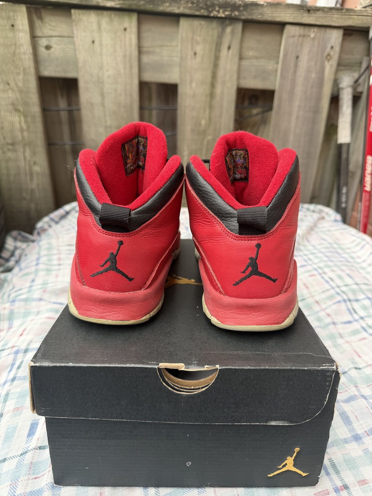 Jordan Brand Jordan 10 Retro Bulls Over Broadway Size US 6.5 / EU 39-40 - 3 Thumbnail