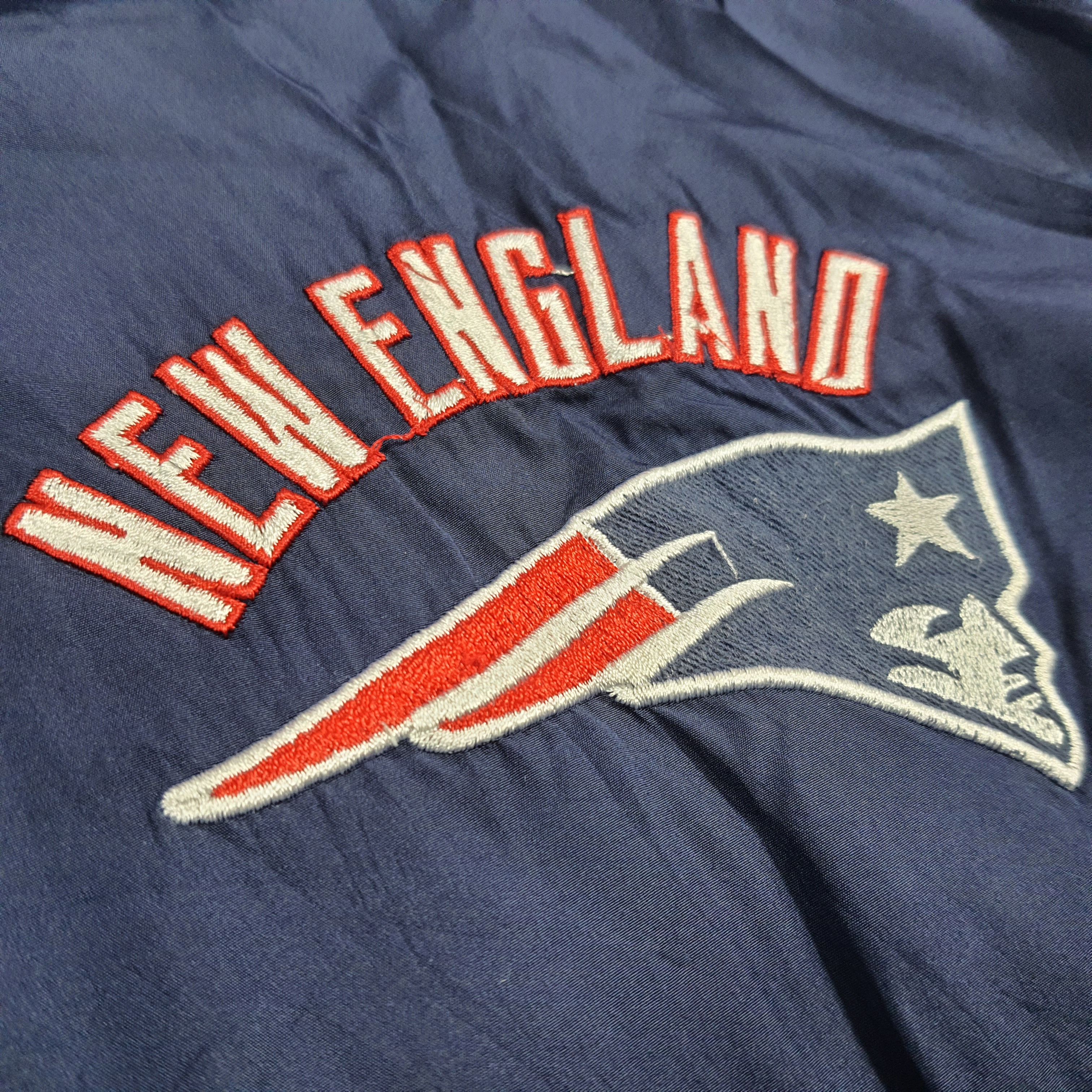 NFL Vintage New England Patriots Reversible Jacket Hoodie C288N2 Size US XL / EU 56 / 4 - 3 Thumbnail