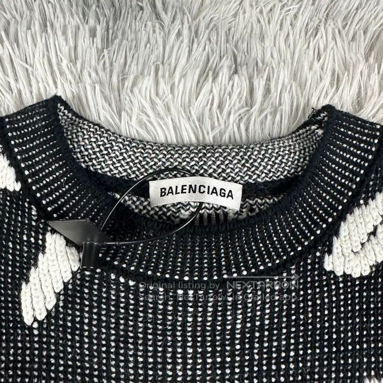 Balenciaga Balenciaga Fully printed black sweater Size US S / EU 44-46 / 1 - 3 Thumbnail