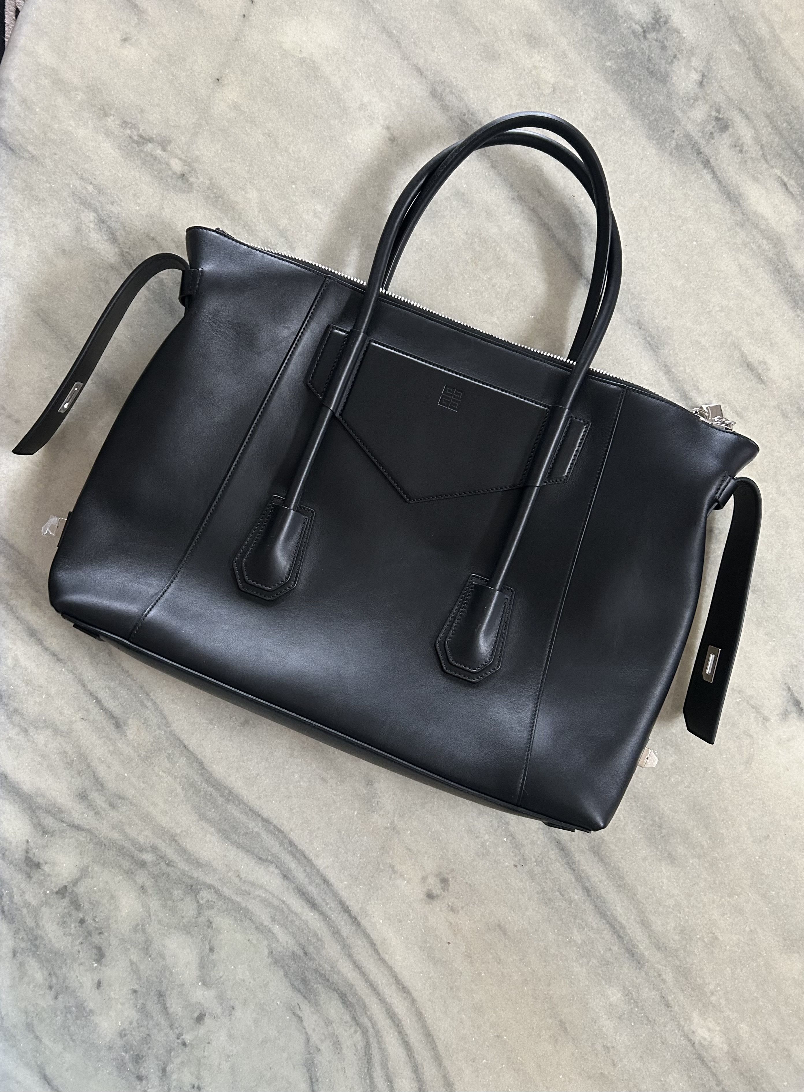 Givenchy Givenchy Black Medium Antigona Soft Lock Shoulder Bag Size ONE SIZE - 15 Thumbnail