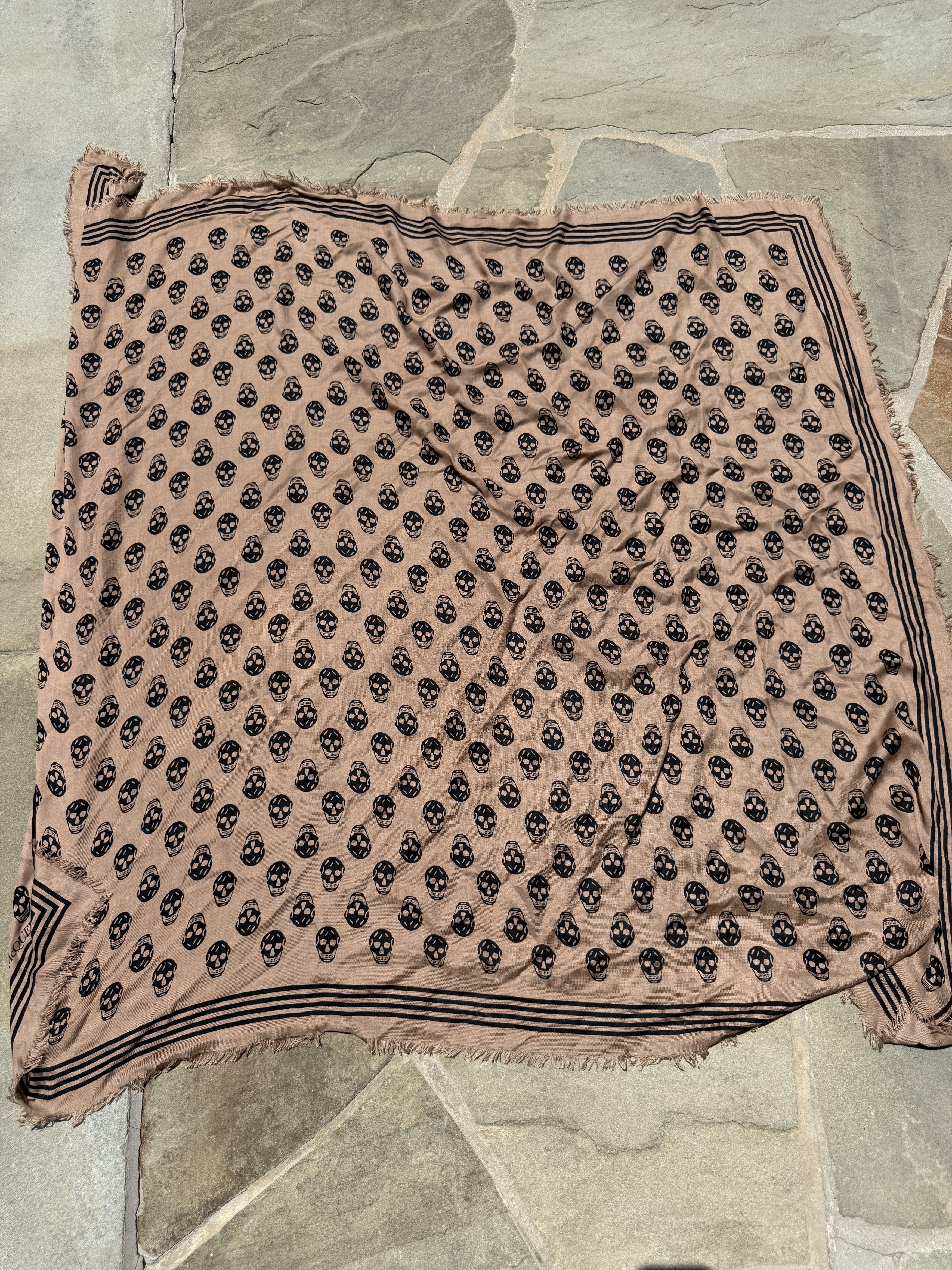 Alexander McQueen Alexander McQueen Skull Scarf Size ONE SIZE - 1 Thumbnail