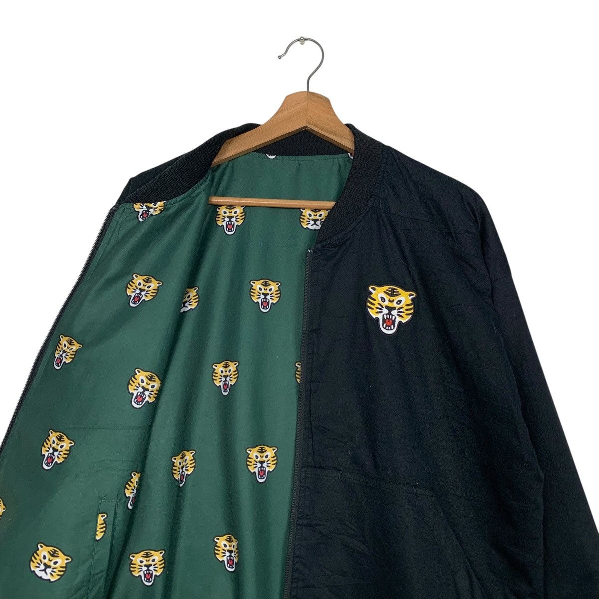 Japanese Brand GRANIPH Tiger Face Reversible Bomber Jacket #2757-C124 Size US M / EU 48-50 / 2 - 12 Thumbnail