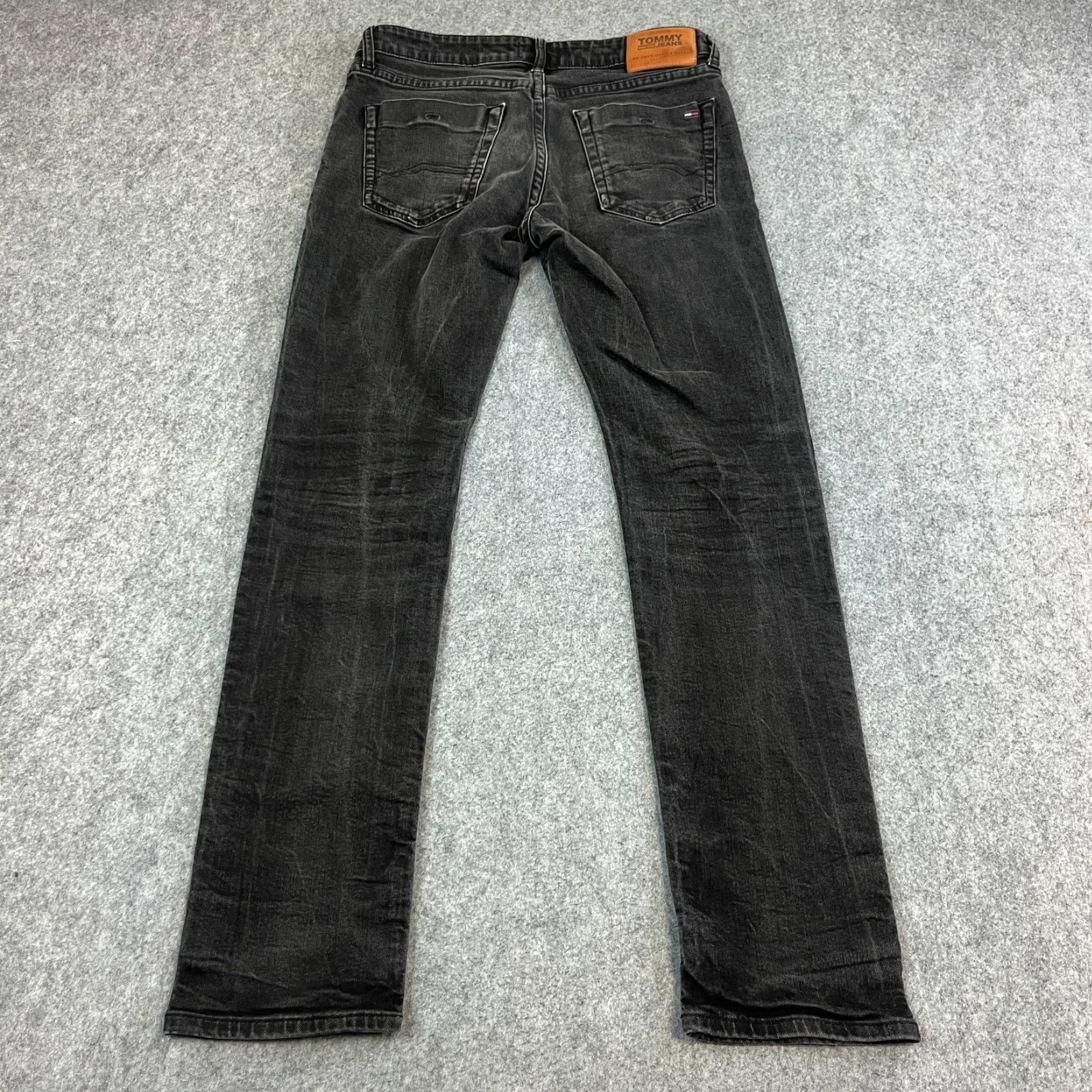 Tommy Hilfiger Tommy Hilfiger Mens Jeans Slim Fit 32 32 Dark Wash Black Stretch Faded Logo Jeans Size US 32 / EU 48 - 2 Thumbnail