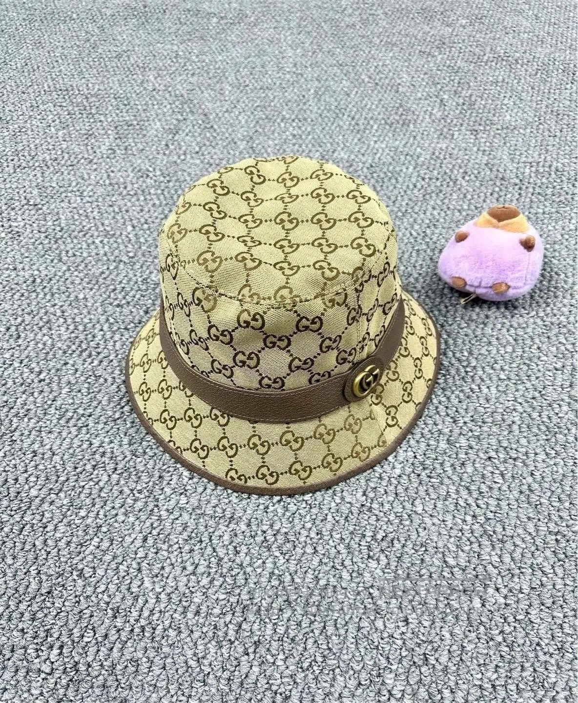 Gucci Guicci size M Brown Double G Logo Embroidered Fisherman's Size ONE SIZE - 1 Thumbnail