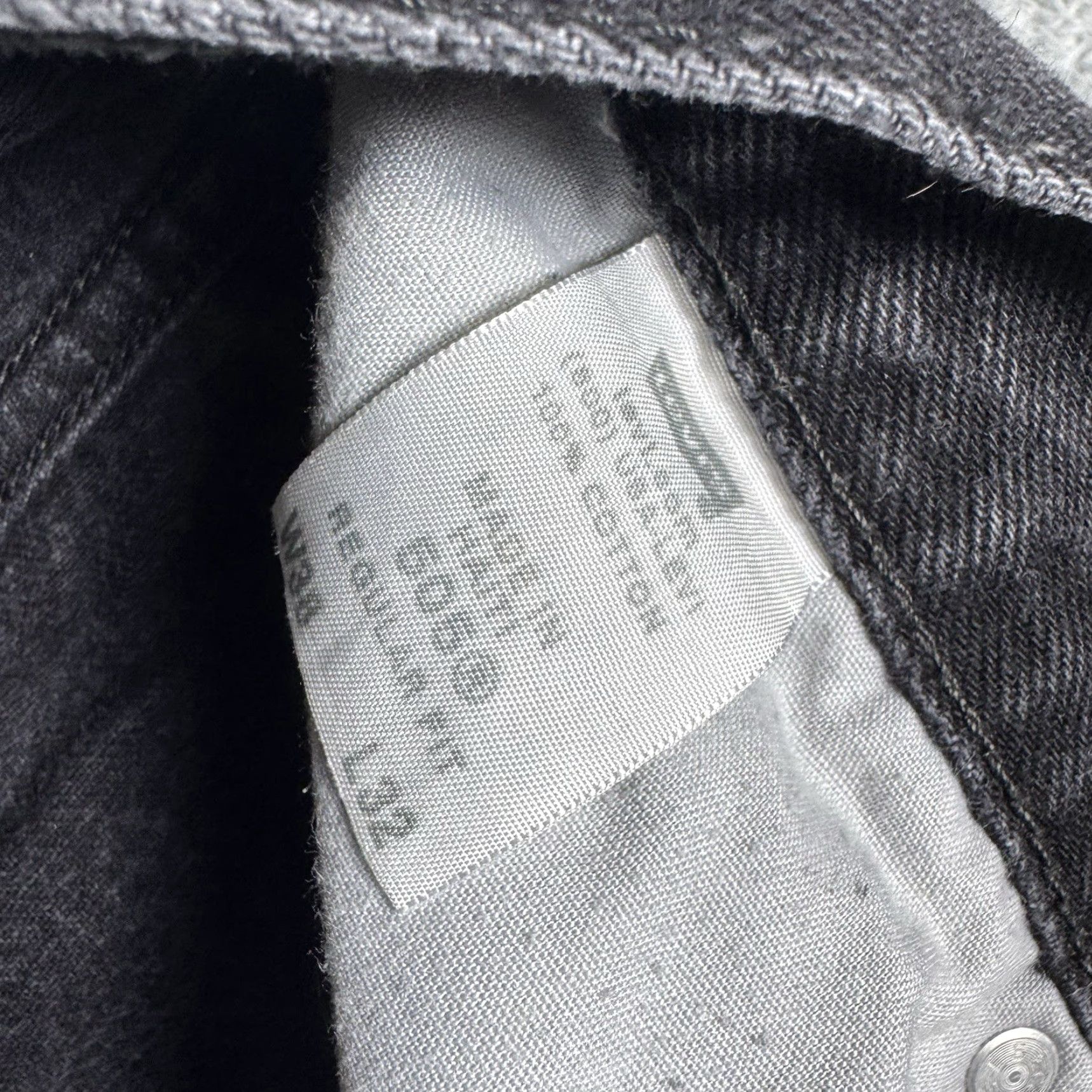 Levi's VINTAGE Levi's 505 Jeans Mens 38x32 Straight 90s Grunge Charcoal Fade Blue Cotton Denim Regular Mens Size US 38 / EU 54 - 2 Thumbnail