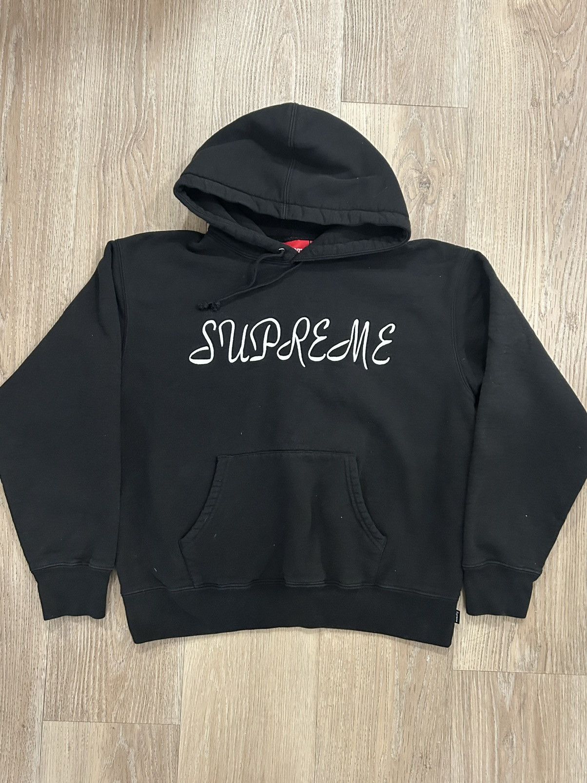 Supreme Authentic Supreme Logo Hooded Sweatshirt Brown Small Size US S / EU 44-46 / 1 - 1 Thumbnail