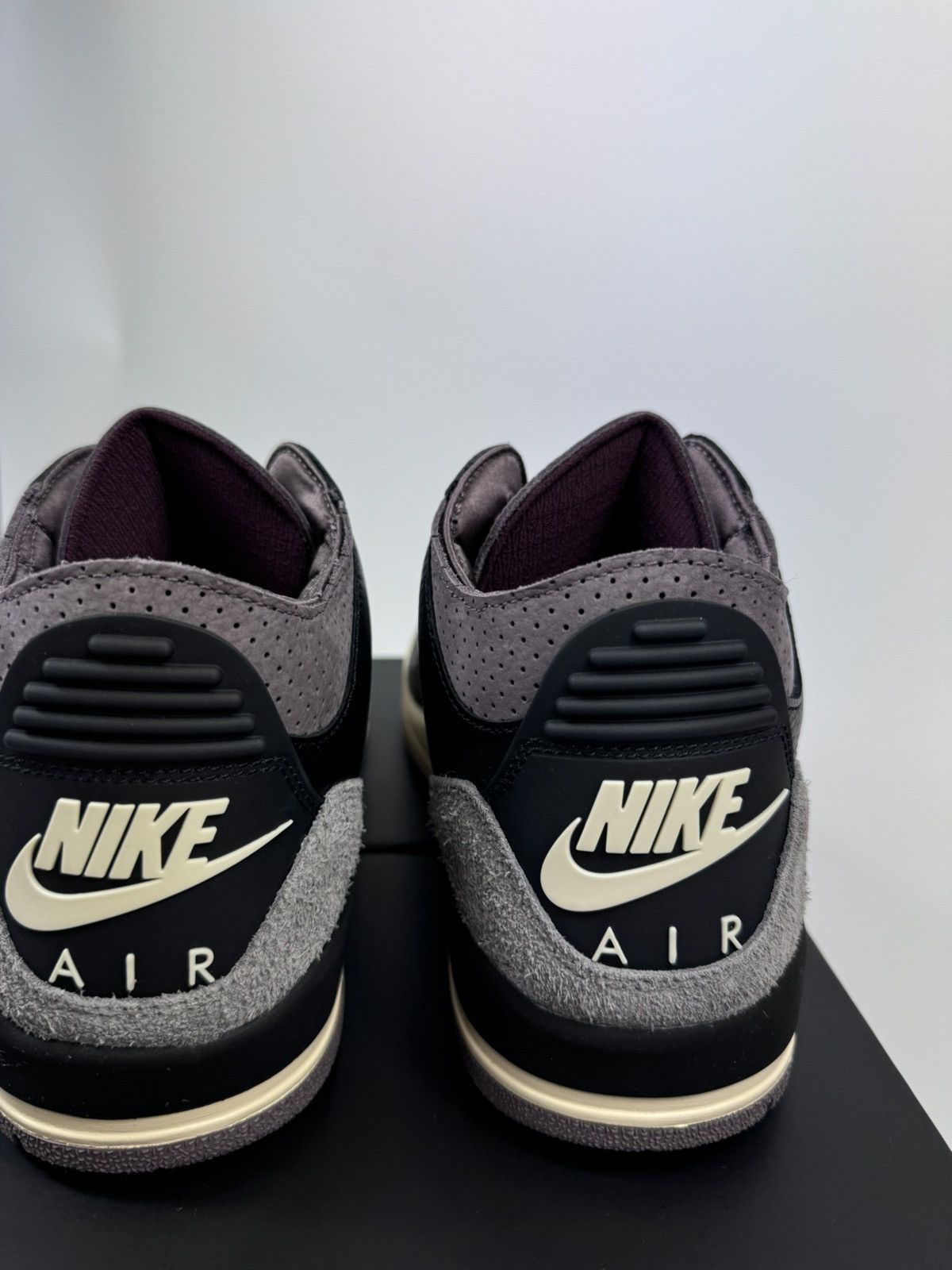 Jordan Brand JORDAN 3 RETRO OG SP SNEAKERS Size US 12.5 / EU 45-46 - 3 Thumbnail