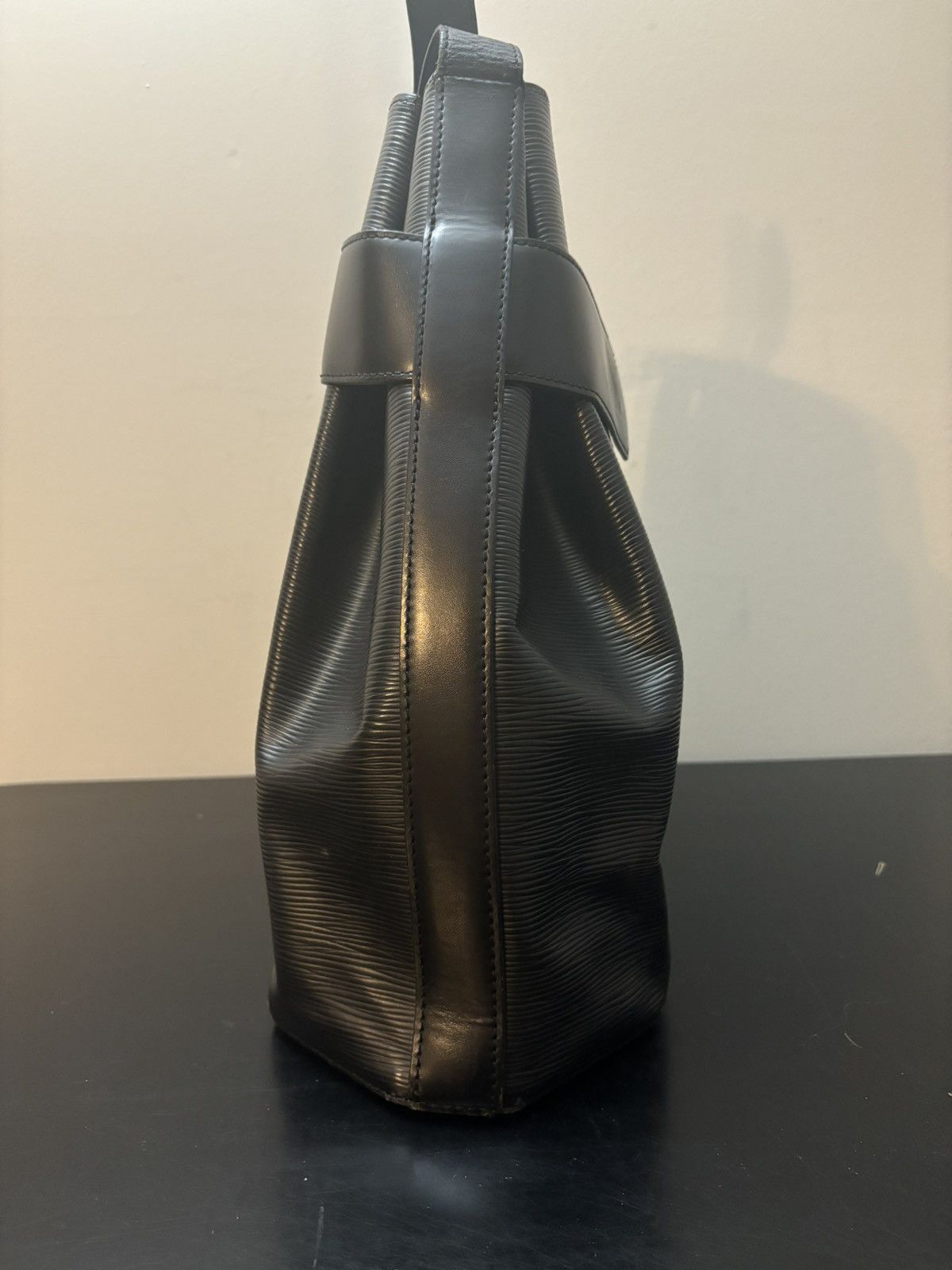 Louis Vuitton Louis Vuitton Sac De Paul Epi Shoulder Bag Black Size ONE SIZE - 4 Thumbnail