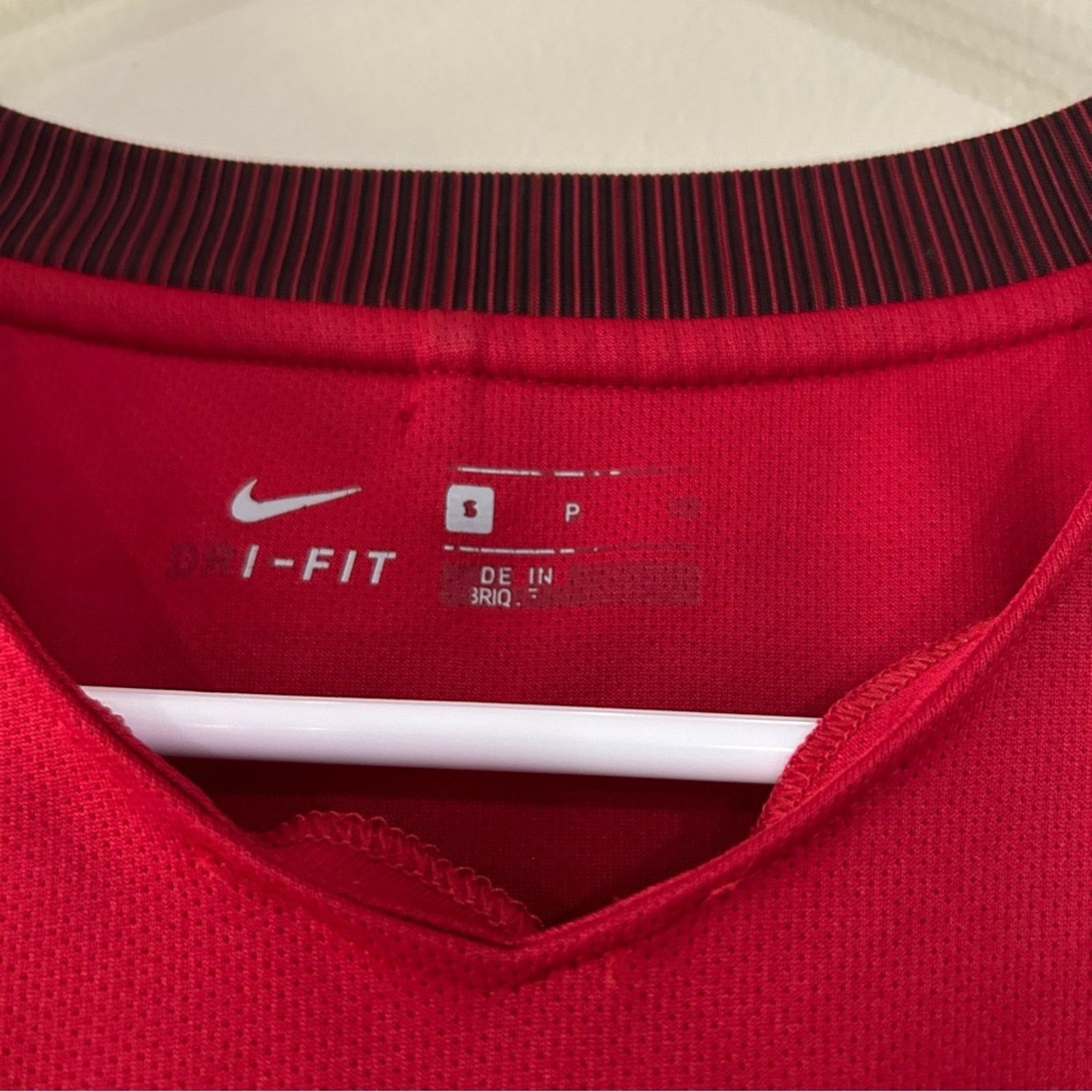 Nike 2017 Nike Red USA Soccer Jersey Size US S / EU 44-46 / 1 - 7 Thumbnail