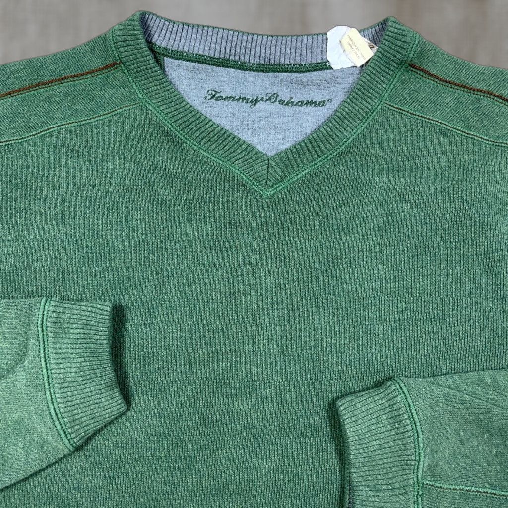 Tommy Bahama Tommy Bahama Sweater Men XL Green Gray Reversible V-Neck Pullover Shirt Knit Zipper Embroidered Logo Size US XL / EU 56 / 4 - 1 Thumbnail