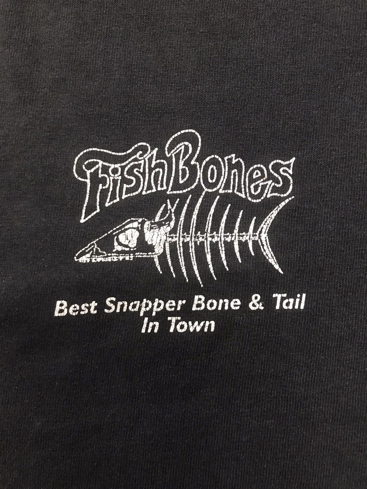 Band Tees × Bones × Vintage VINTAGE FISHBONES DISTRESS Size US XXL / EU 58 / 5 - 5 Thumbnail