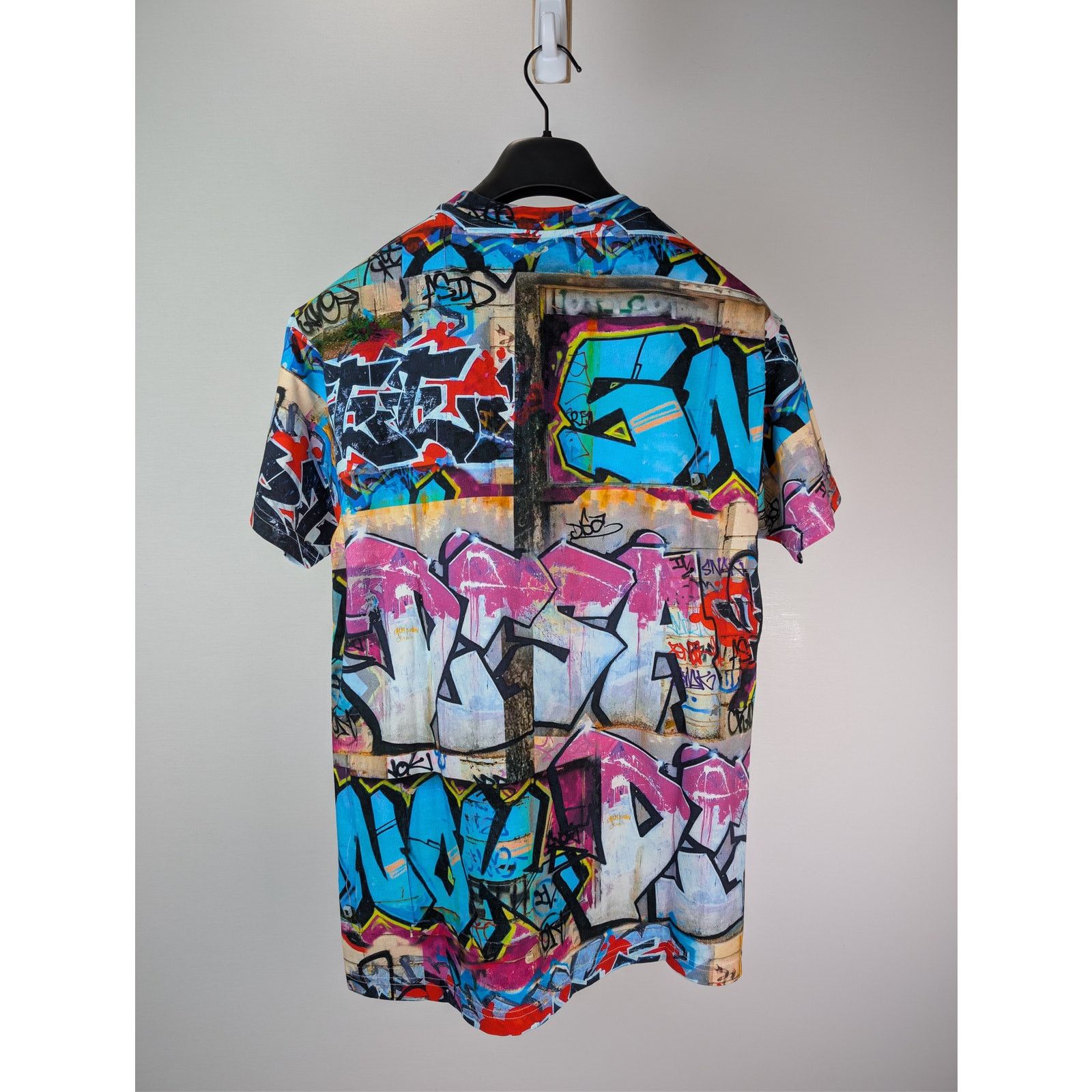 Vivienne Westwood o1rshd1 Classic Graffiti Print T-Shirt in Multiolor Size US M / EU 48-50 / 2 - 10 Thumbnail