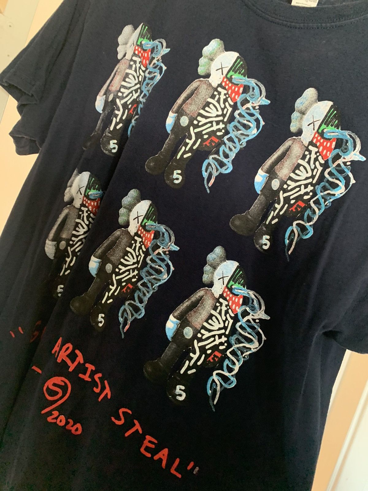 Kaws KAWS X 5AMROSA GREAT ARTISTS STEAL T SHIRT Size US L / EU 52-54 / 3 - 2 Thumbnail