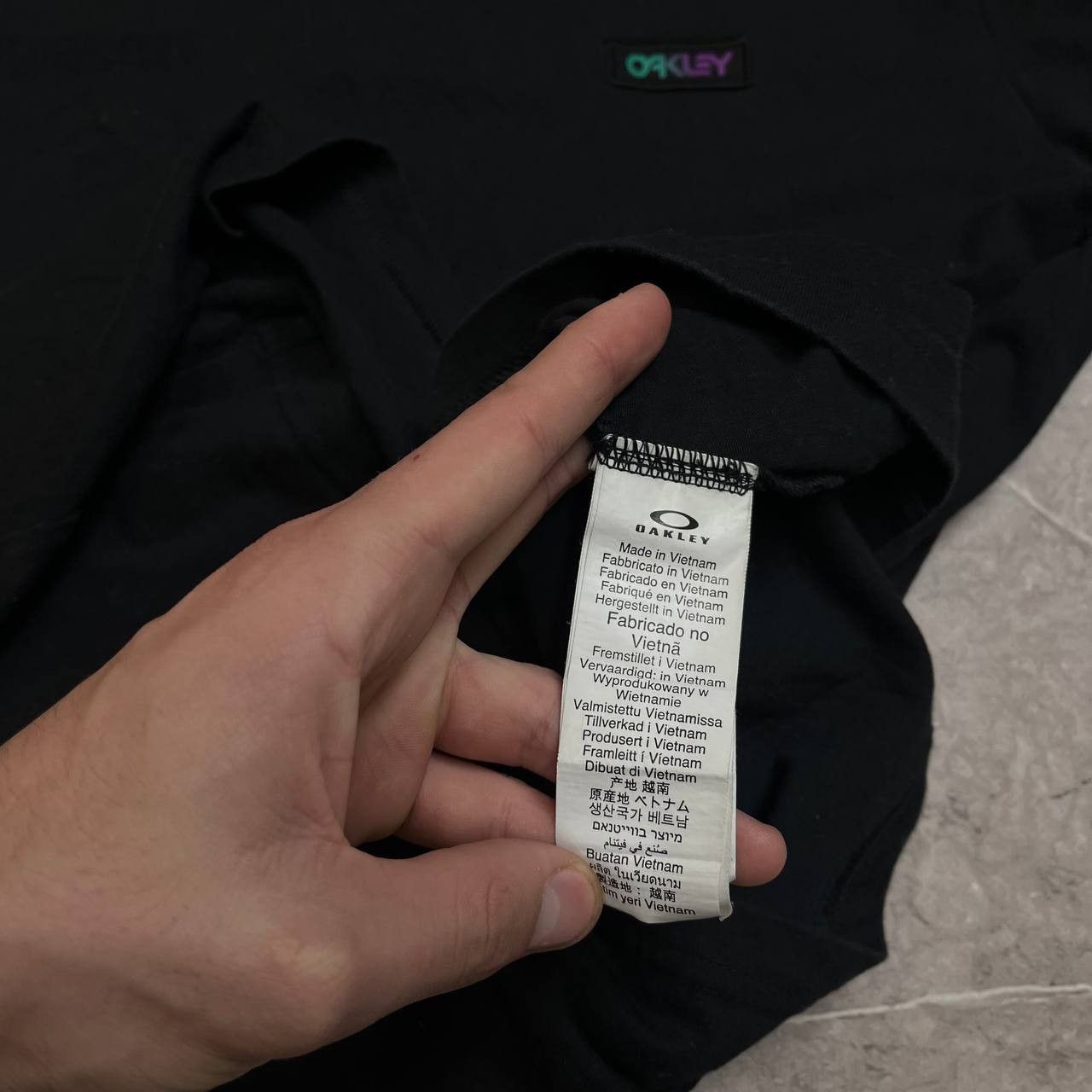 Oakley Oakley Black T-Shirt Mens Size M Size US M / EU 48-50 / 2 - 7 Thumbnail