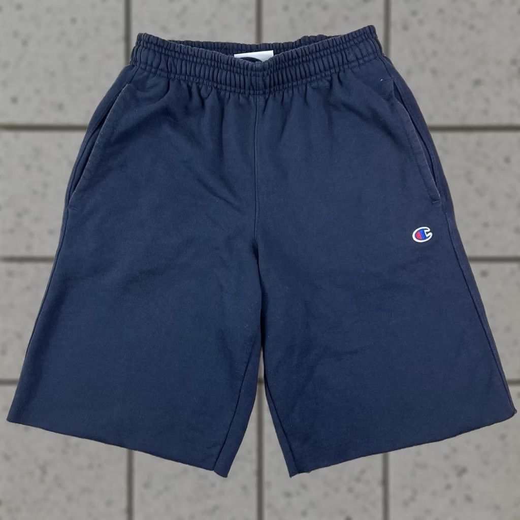Champion Champion Sweat Shorts Men Small Blue Cutoff Sweatpants to Shorts Activewear Spring Summer Size US 29 - 1 Thumbnail