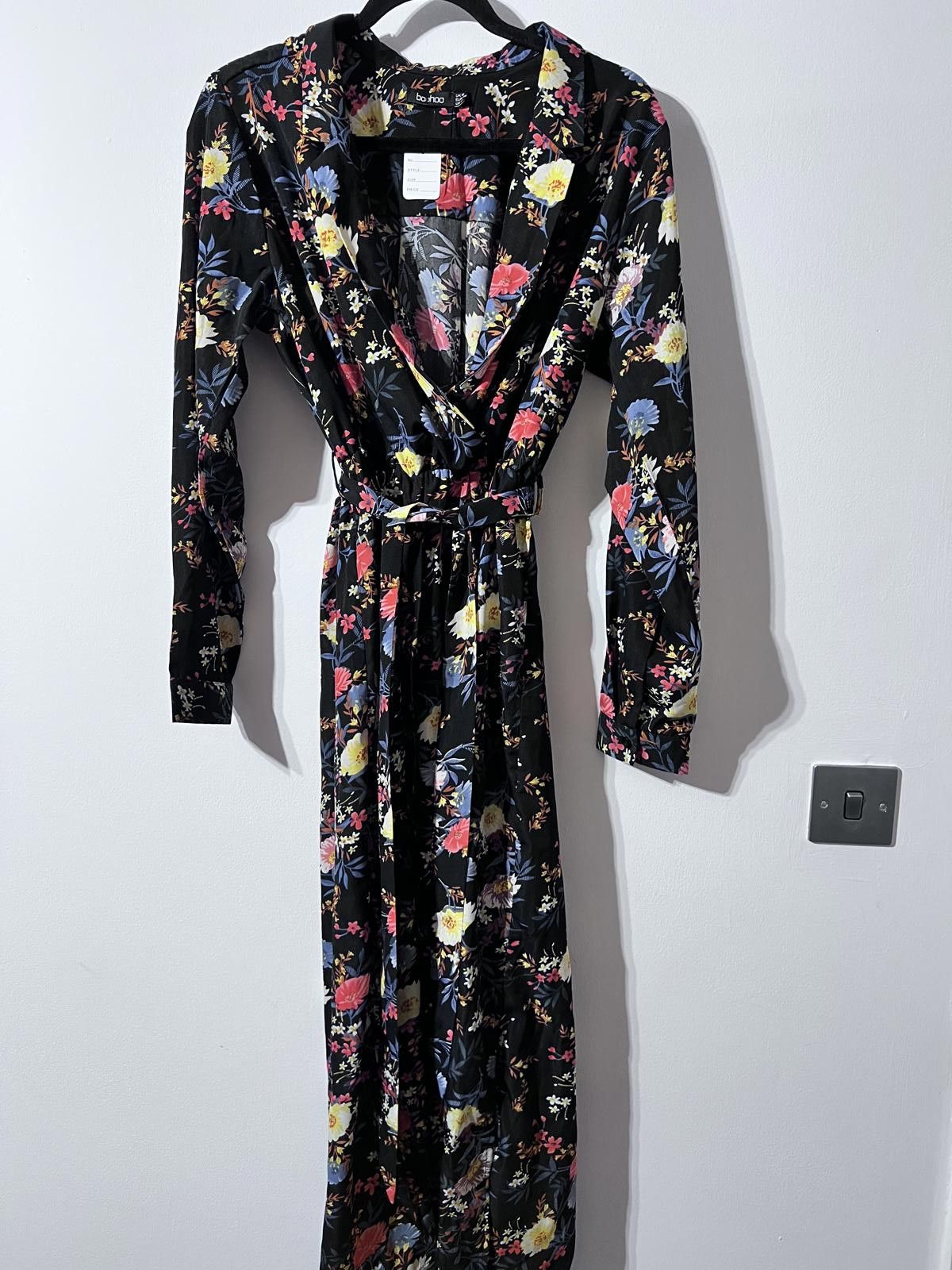 Boohoo Boohoo Black Floral Long Sleeve Maxi Dress UK 16 Size XL / US 12-14 / IT 48-50 - 1 Thumbnail