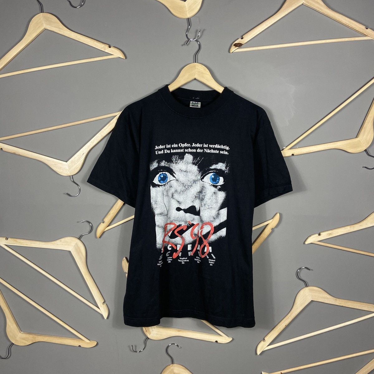 image of Expert Horror x Movie Vintage 1998 Scream Horror Movie T-Shirt in Black, Men's (Size Large)