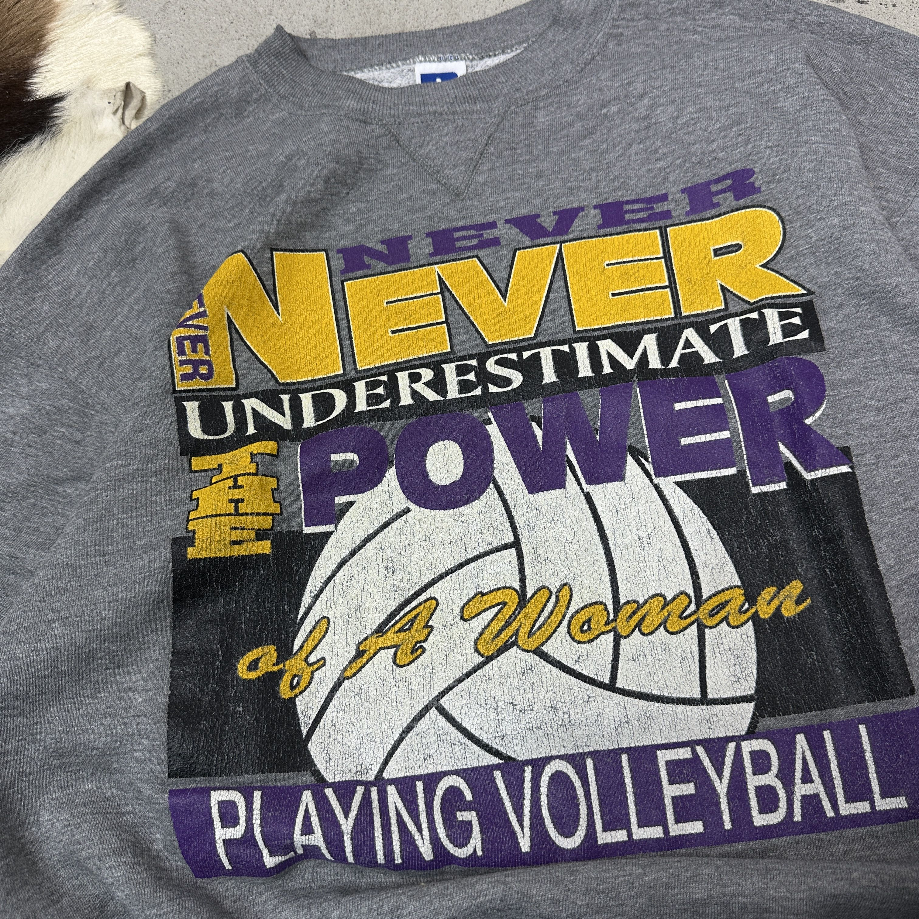 Vintage Vintage Streetwear Old School Volleyball Sweatshirt 90s Size US L / EU 52-54 / 3 - 2 Thumbnail