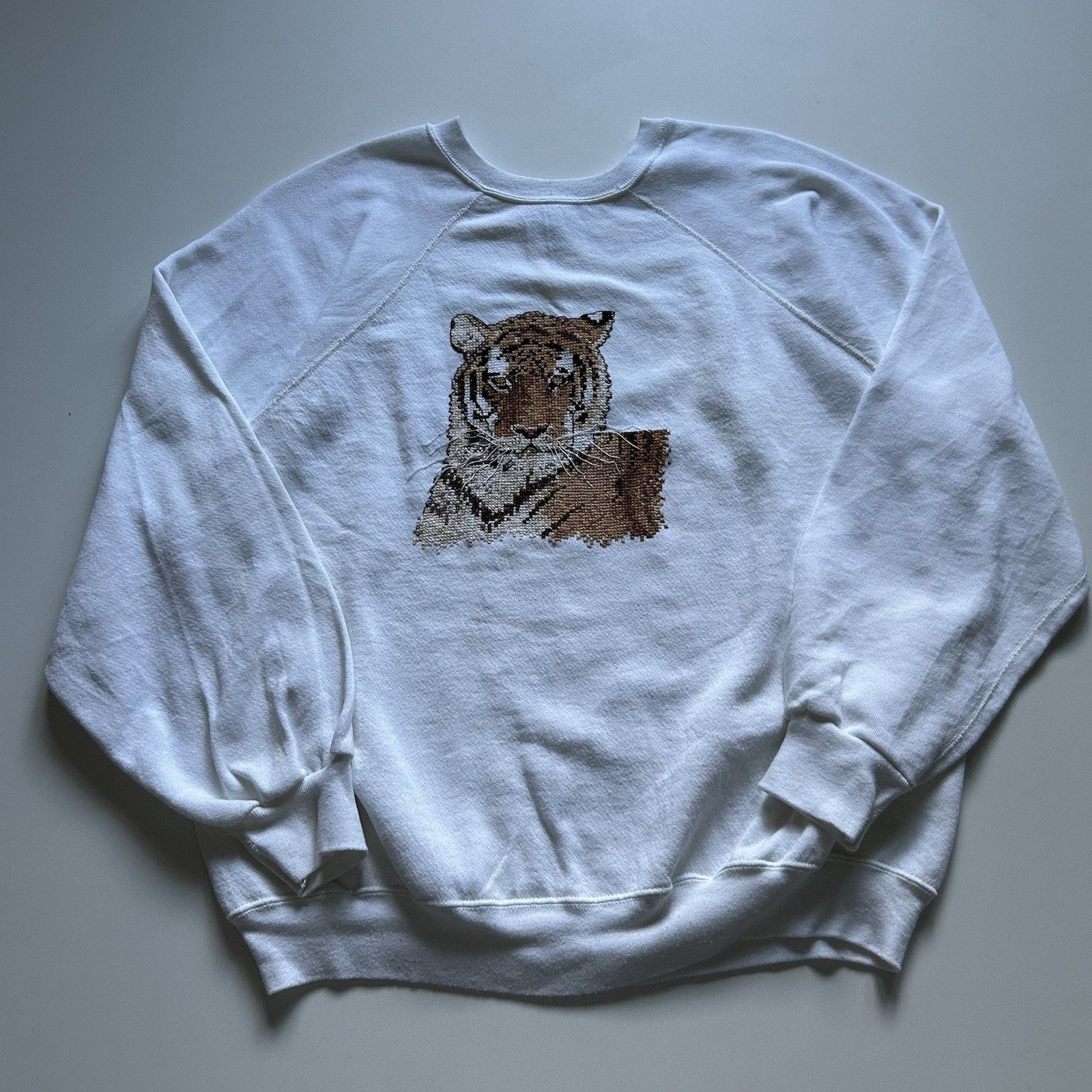 Tultex × Vintage Vintage Tigers Animal Art Crewneck XL 90s Big Cat Graphic Size US XL / EU 56 / 4 - 1 Thumbnail